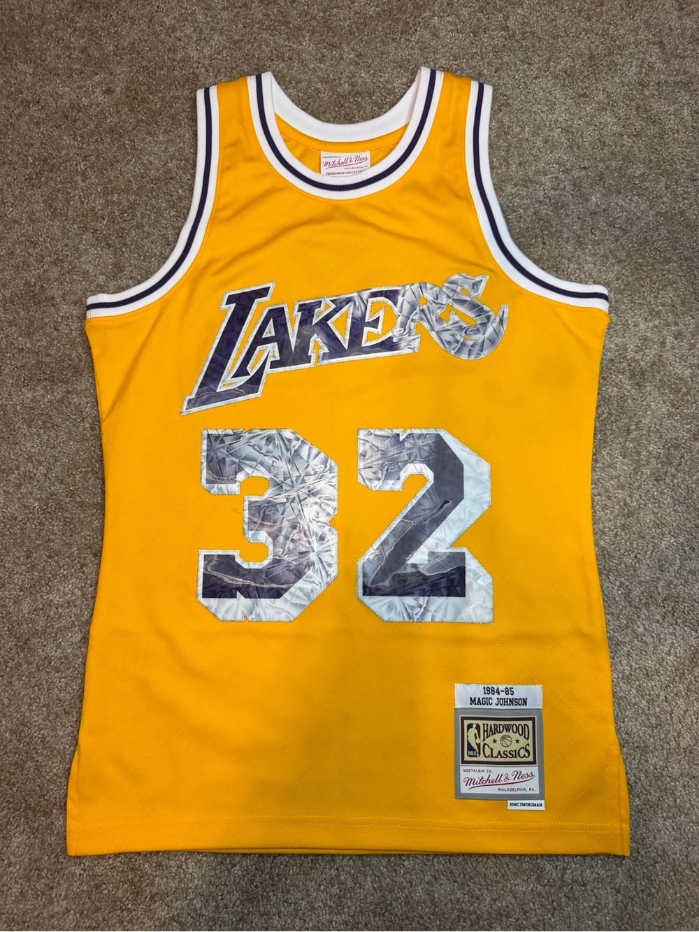 Authentic Mitchell & Ness Los Angeles Lakers Magic Johnson #32 Jersey NWT